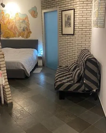 Dormire In Centro Galleria 16 Cavana Trieste