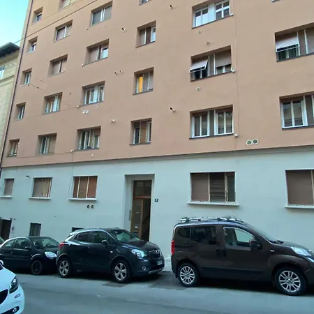 Dormire In Centro Galleria 16 * Trieste